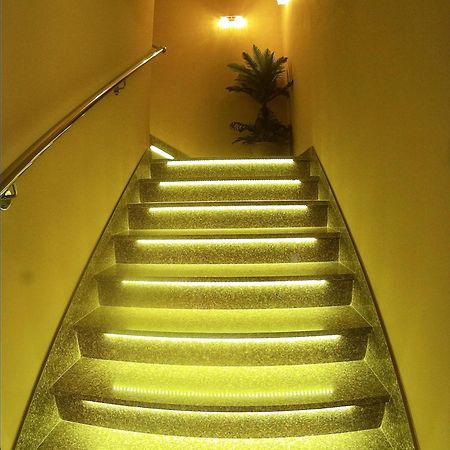 Hotel Moskva บันยาลูกา ภายนอก รูปภาพ