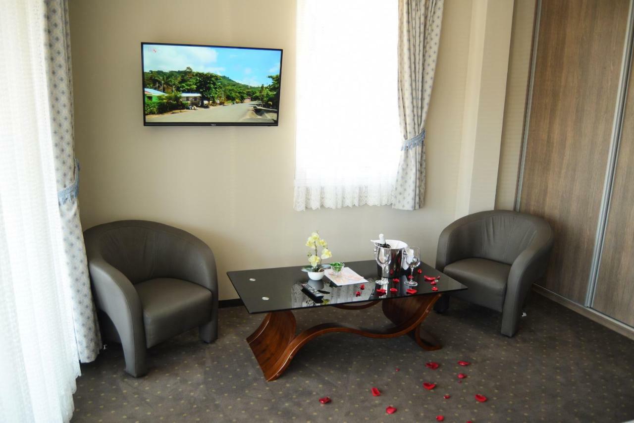 Hotel Moskva บันยาลูกา ภายนอก รูปภาพ